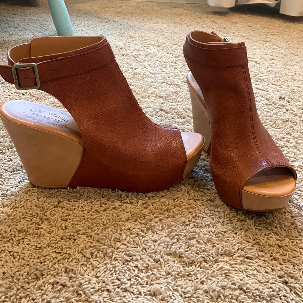 Kork-Ease Brown Leather Wedges